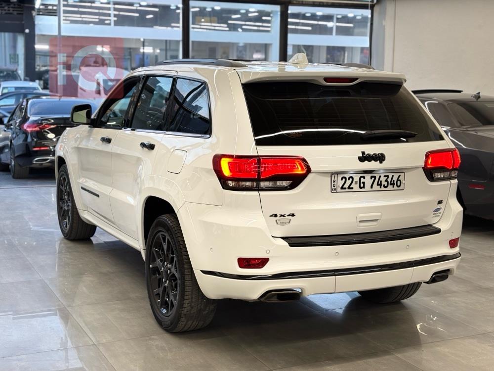 جيب جراند شيروكي